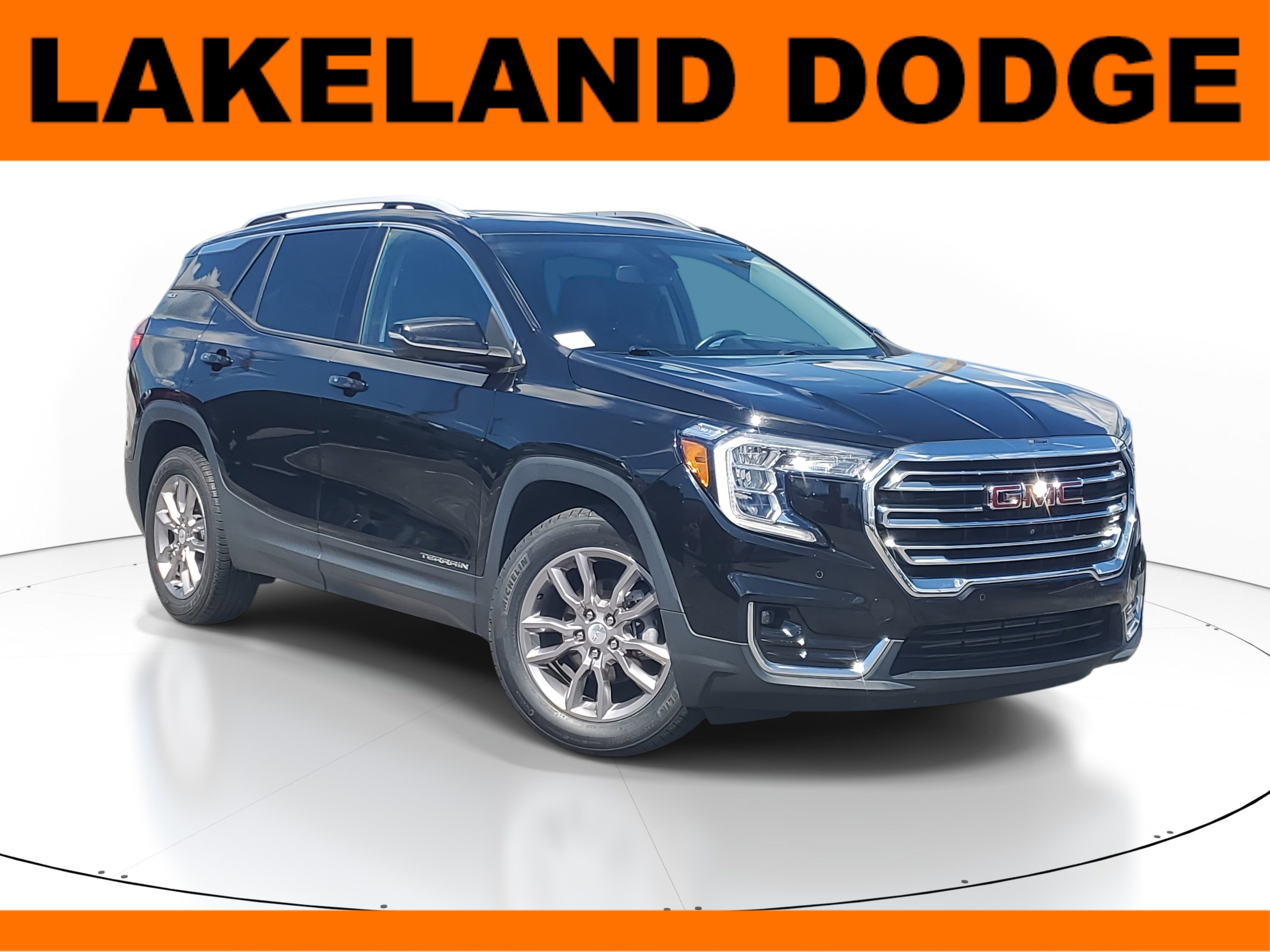 Used 2022 GMC Terrain SLT w/ Tech Package