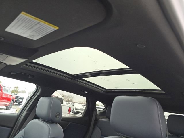 Used 2023 Chevrolet Blazer RS w/ Driver Confidence II Package image 3