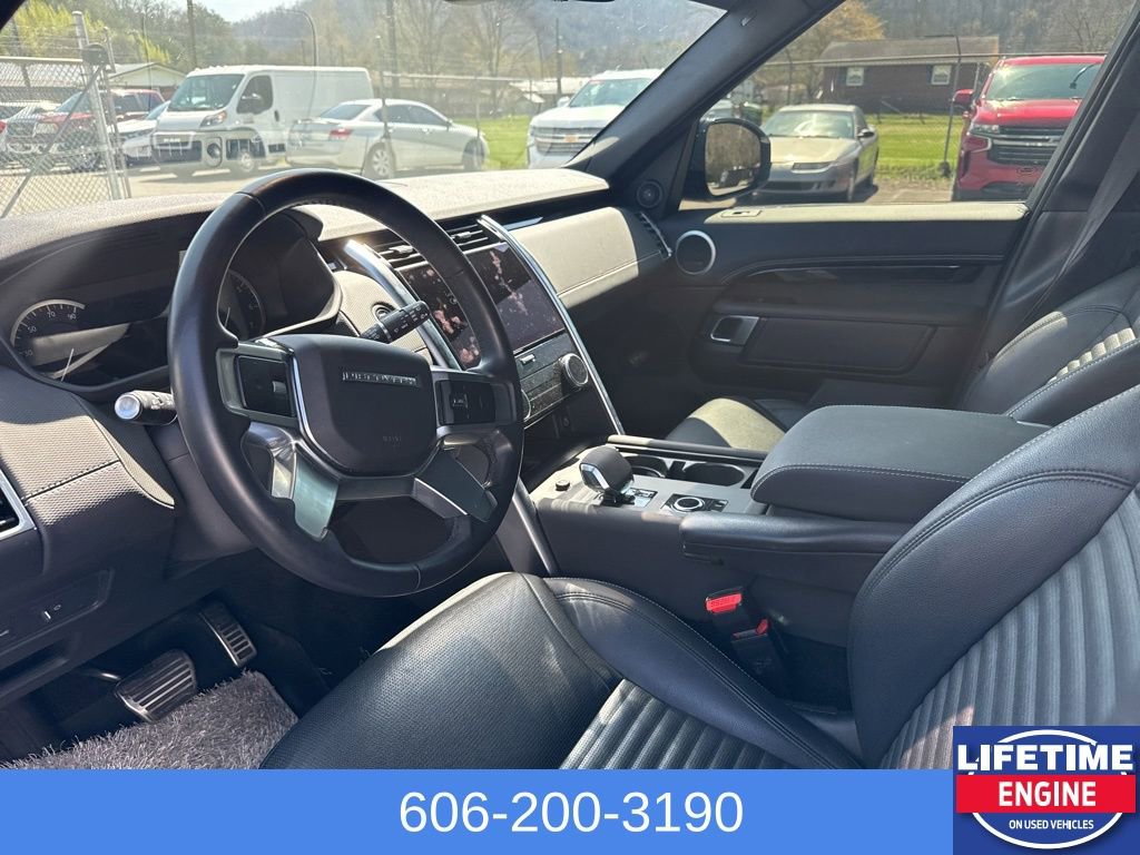 Used 2023 Land Rover Discovery S R-Dynamic image 15