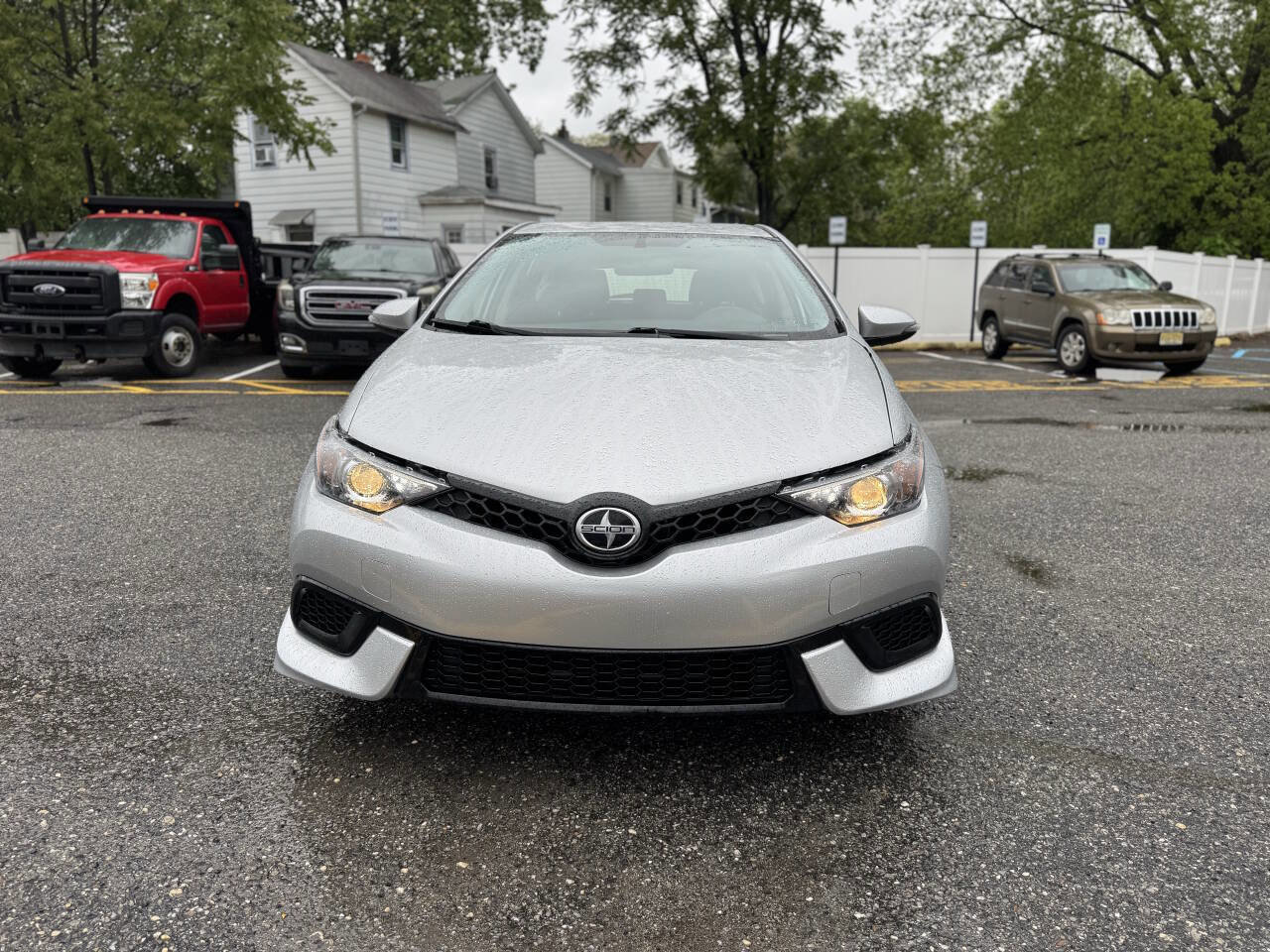 Used 2016 Scion iM Base 4dr Hatchback CVT image 3