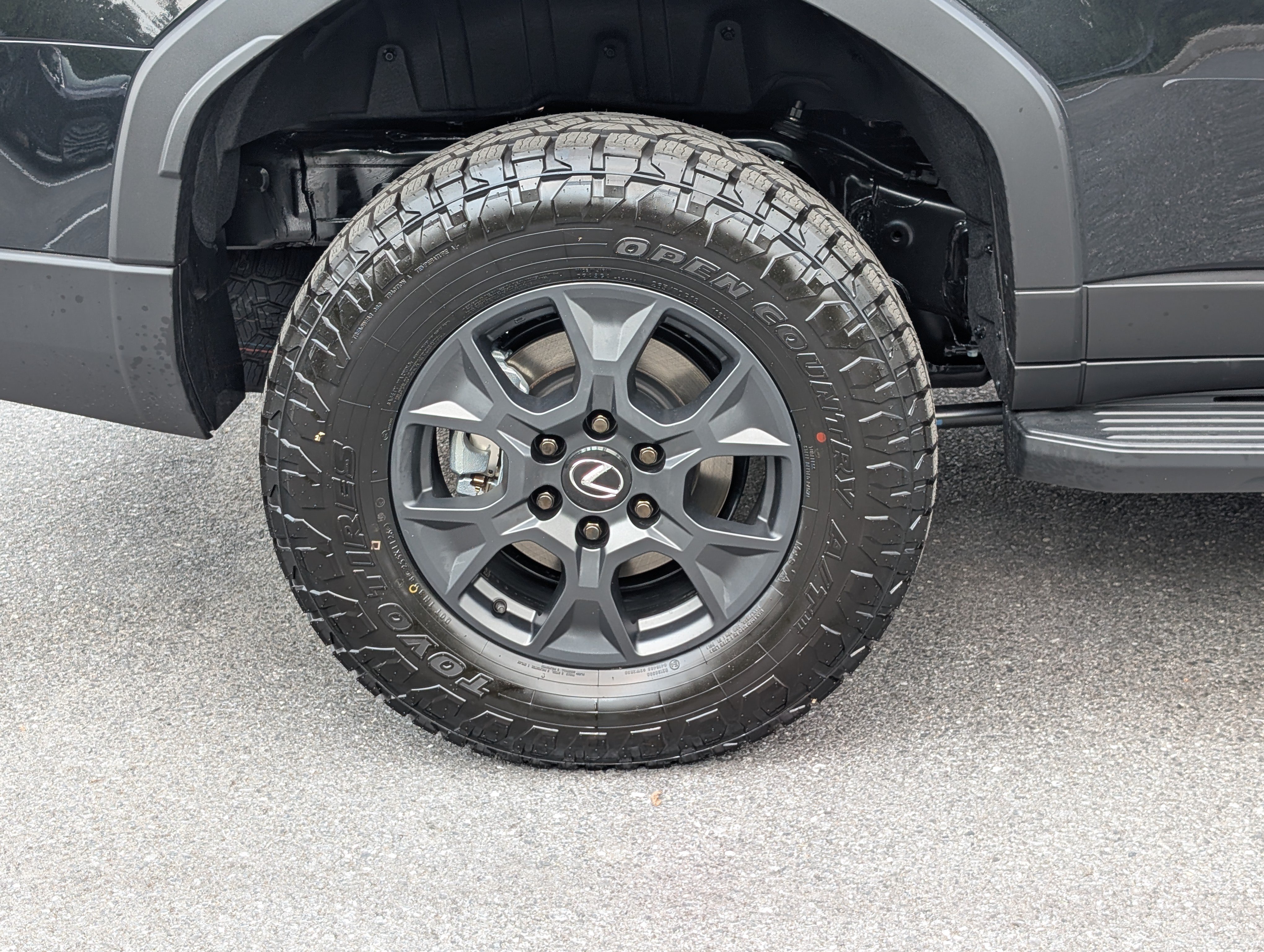 New 2026 Lexus GX 550 AWD/4WD image 6