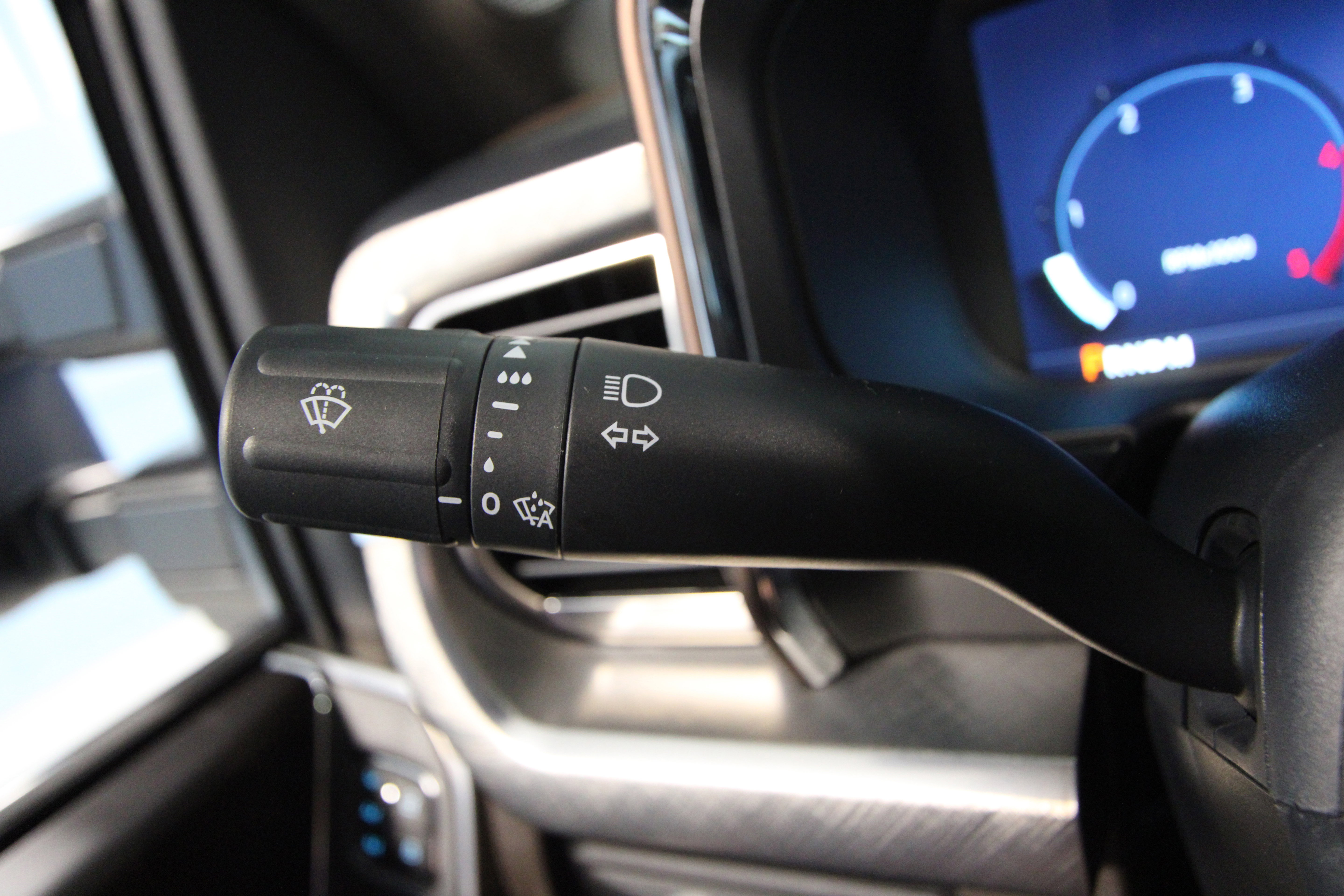 New 2025 Ford F350 King Ranch w/ Chrome Package image 12