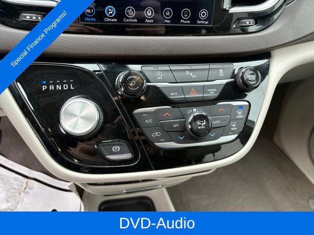 Used 2020 Chrysler Pacifica Touring-L Plus image 19