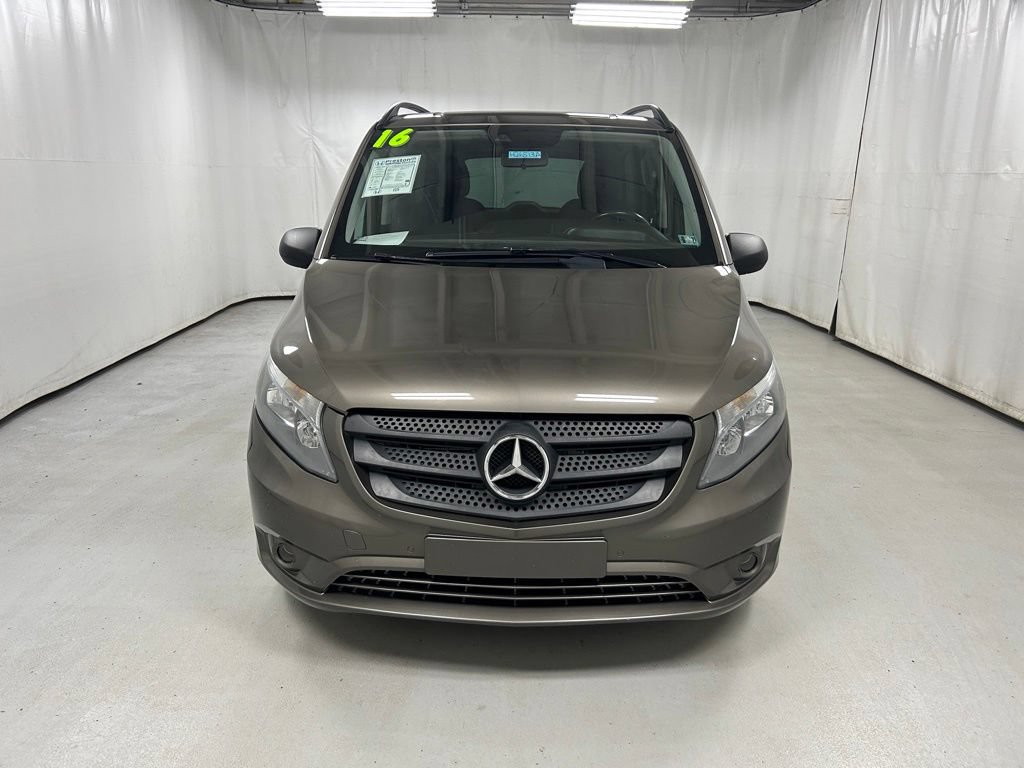 Used 2016 Mercedes-Benz Metris Passenger image 3
