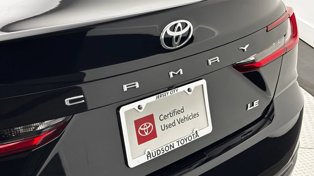 Used 2025 Toyota Camry LE FWD image 12