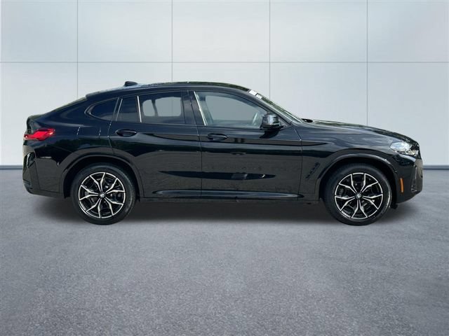 Certified 2025 BMW X4 xDrive30i w/ Premium Package AWD/4WD image 5