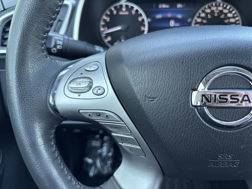 Used 2017 Nissan Murano SV AWD/4WD image 16