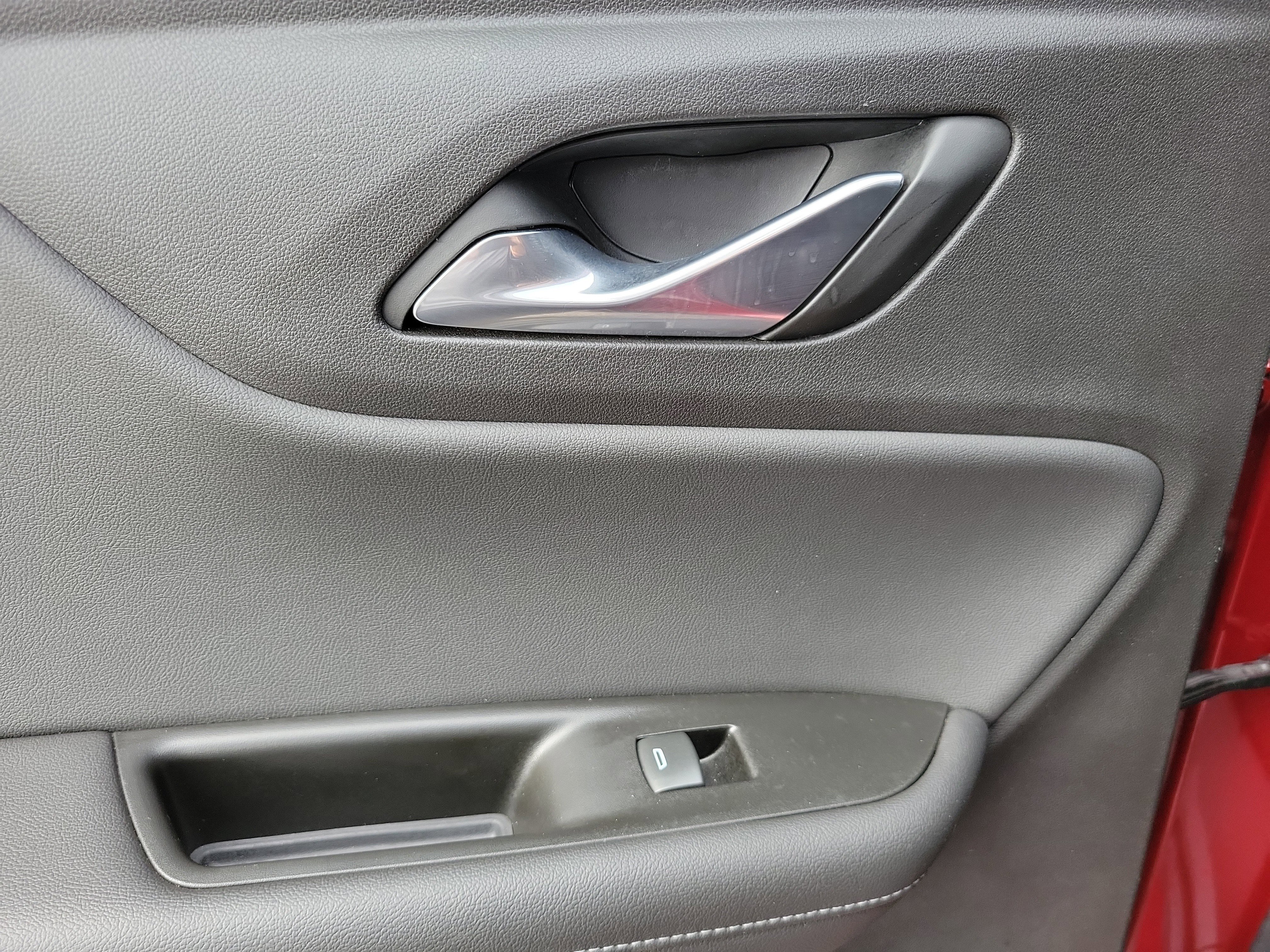 Used 2020 Chevrolet Blazer LT image 21