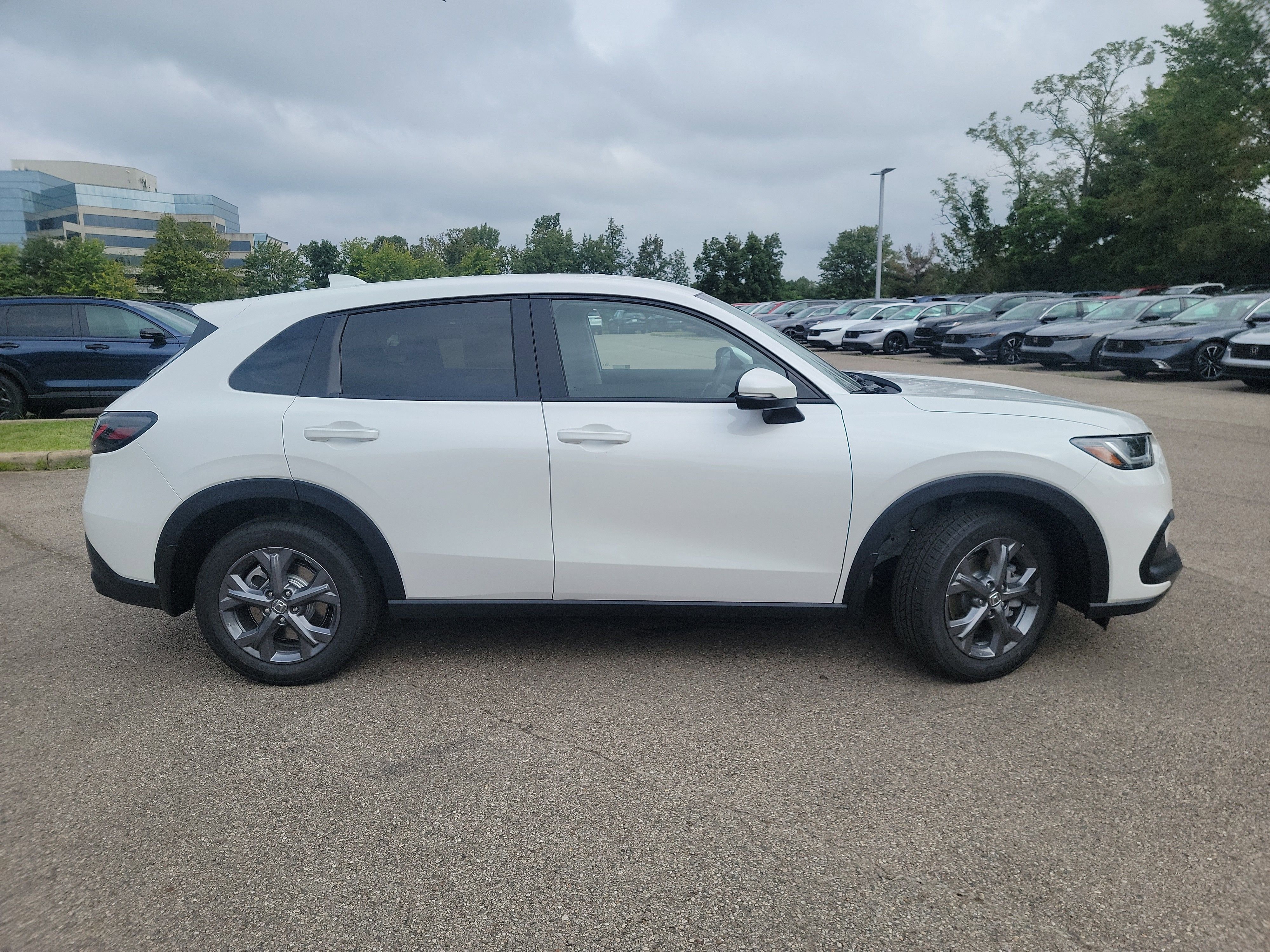 New 2026 Honda HR-V LX image 26