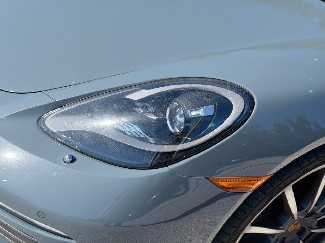Used 2017 Porsche 718 Boxster S RWD image 9