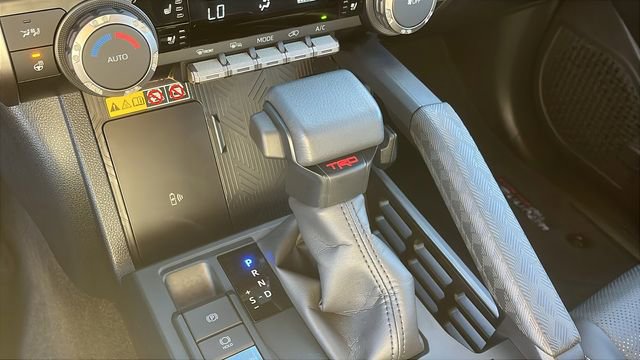 Used 2025 Toyota 4Runner TRD Off-Road Premium image 16