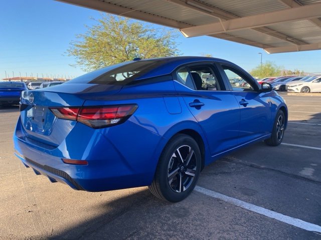 Used 2025 Nissan Sentra SV image 3