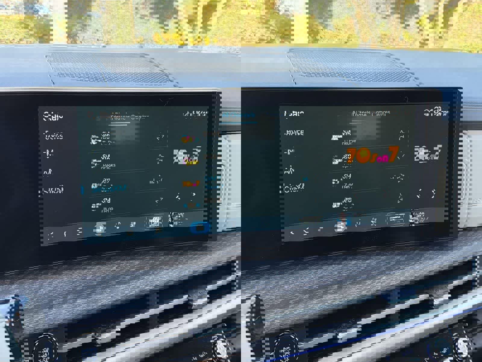 Certified 2025 Hyundai Santa Fe Limited w/ Tow & Go Package image 19