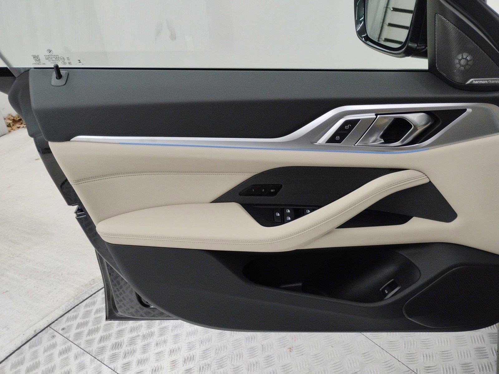 Used 2025 BMW i4 xDrive40i w/ Premium Package image 22