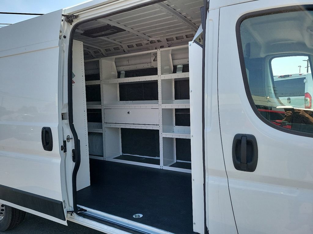 New 2024 RAM ProMaster 2500 w/ Convenience Group image 11