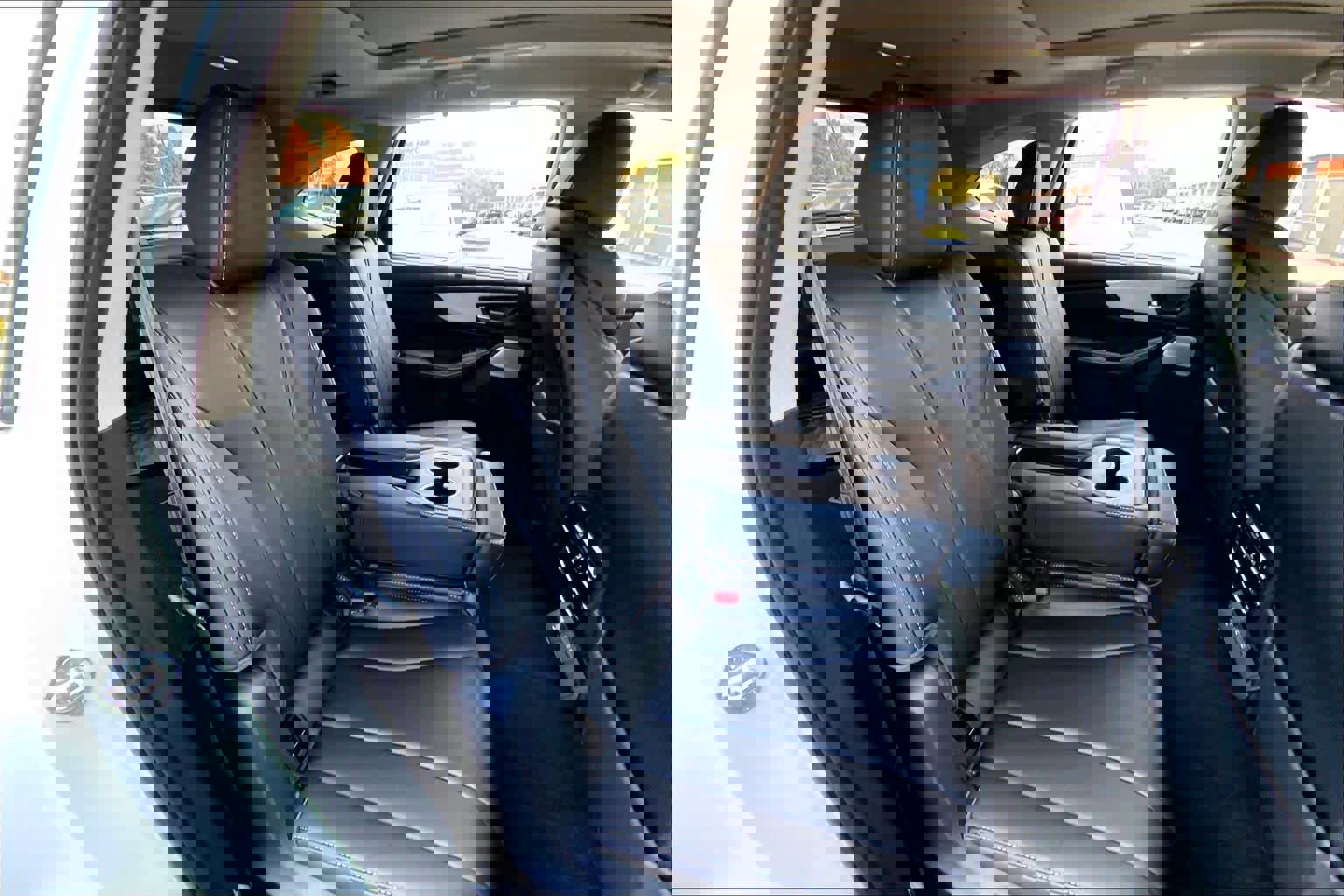 Certified 2025 Acura MDX SH-AWD w/ Technology Package image 18