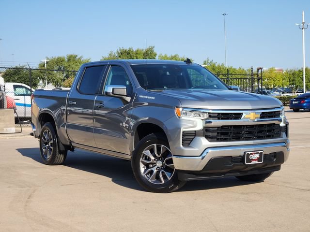 Used 2023 Chevrolet Silverado 1500 LT RWD image 2