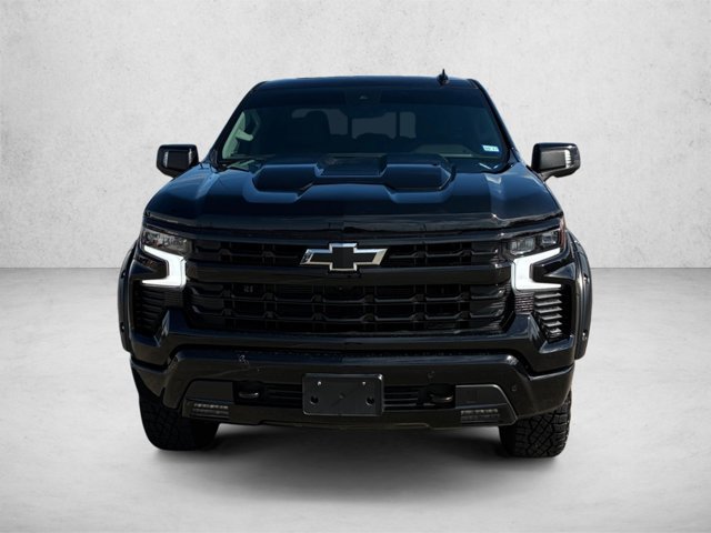 Used 2025 Chevrolet Silverado 1500 LT Trail Boss w/ LT Trail Boss Premium Package AWD/4WD image 2