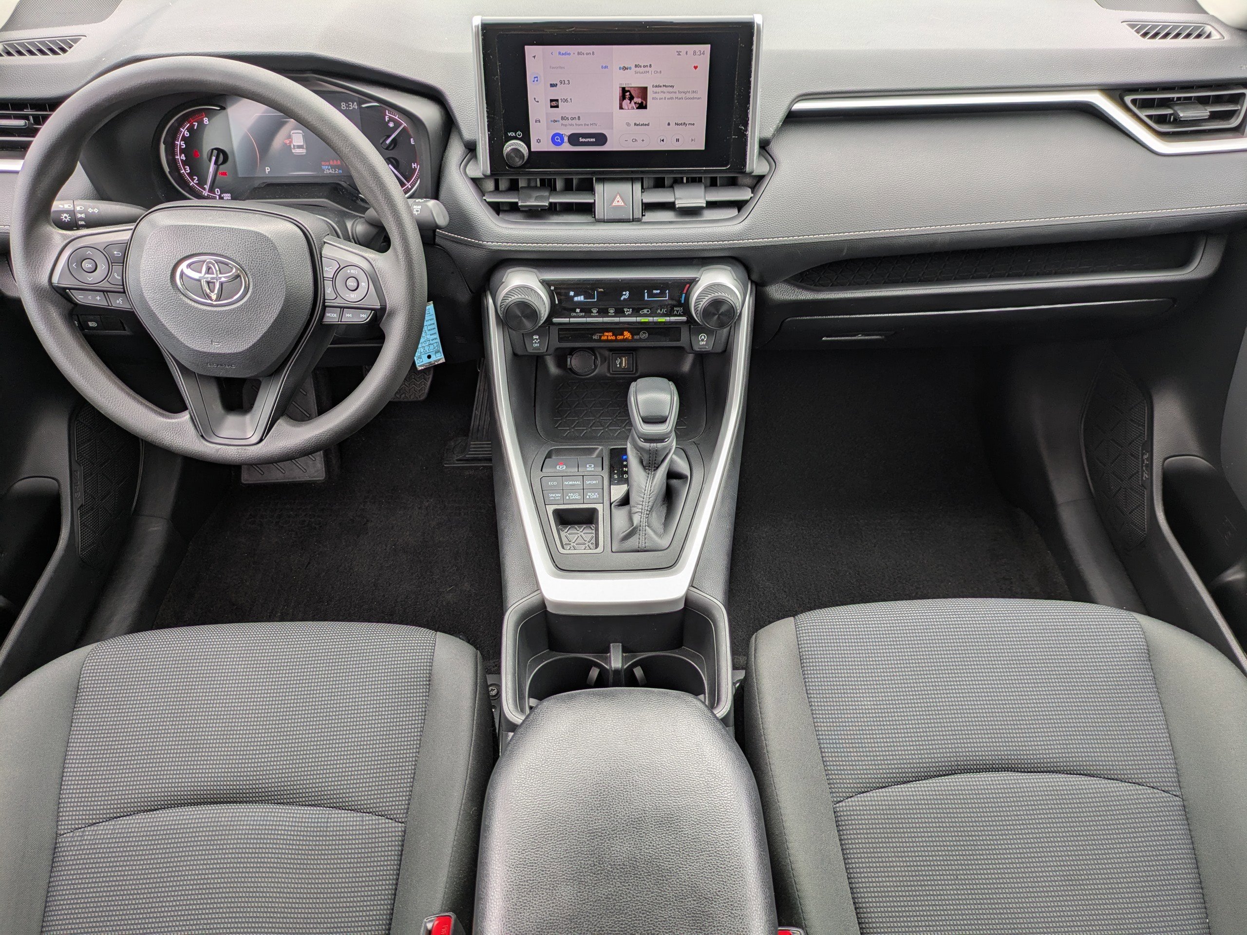 Used 2023 Toyota RAV4 LE image 18