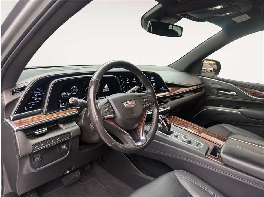 Used 2021 Cadillac Escalade Luxury AWD/4WD image 10