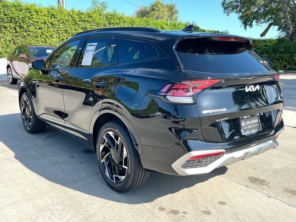 Used 2025 Kia Sportage SX AWD/4WD image 5