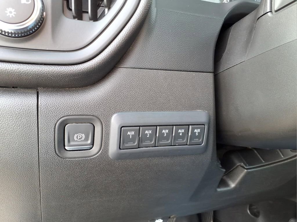 Used 2022 GMC Sierra 3500 Pro w/ Convenience Package AWD/4WD image 15