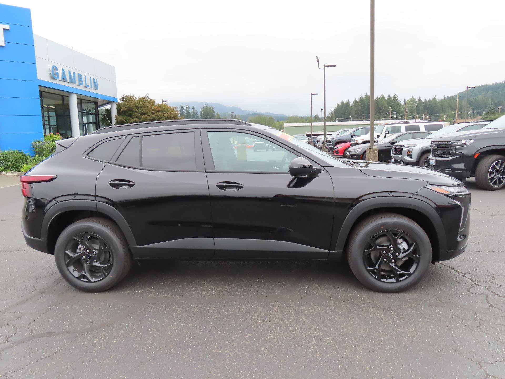 New 2026 Chevrolet Trax LT w/ Driver Confidence Package FWD image 9