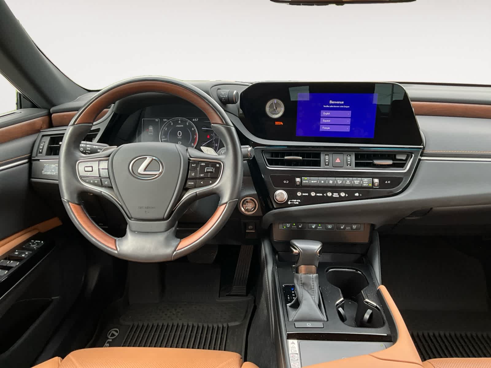 Used 2024 Lexus ES 350 w/ Accessory Package (Z1) FWD image 12