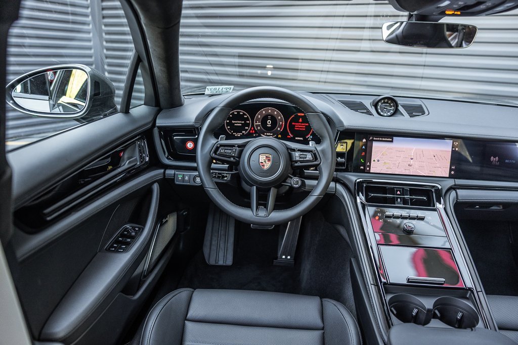 Certified 2025 Porsche Panamera GTS image 13