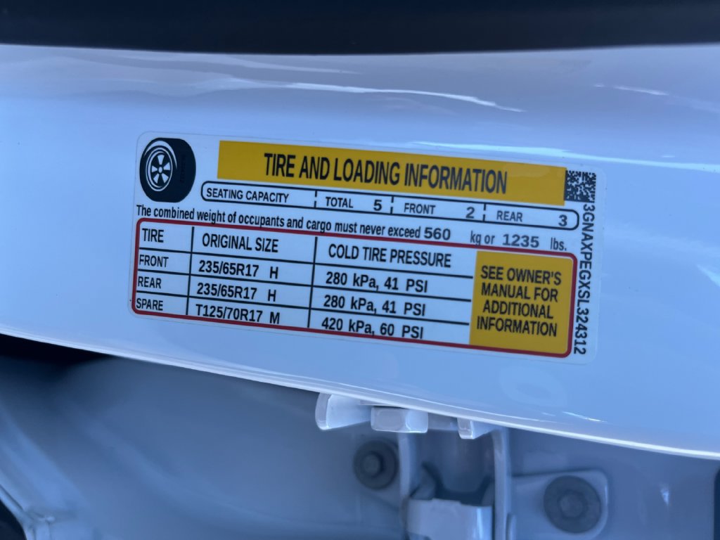 Used 2025 Chevrolet Equinox LT AWD/4WD image 20