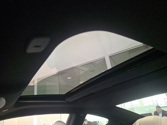 Certified 2022 INFINITI Q60 3.0t Luxe w/ Cargo Package image 13