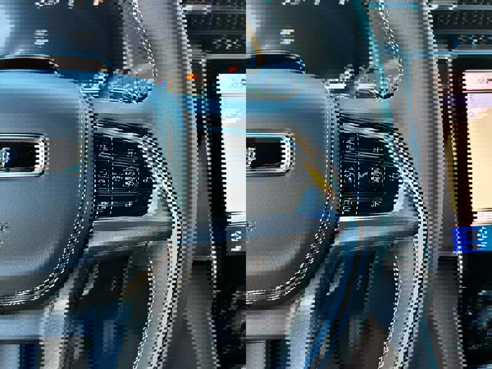 New 2025 Jeep Grand Cherokee L Overland w/ Advanced Protech Group III image 31