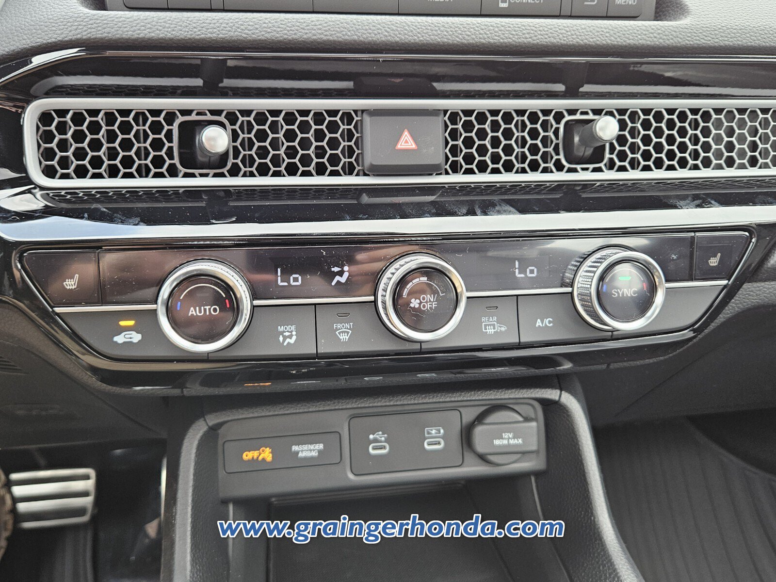 Used 2025 Honda Civic Sport image 16