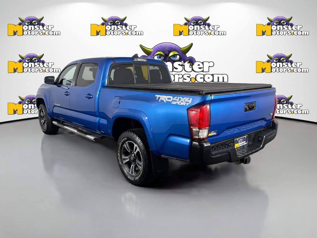 Used 2016 Toyota Tacoma SR5 AWD/4WD image 7