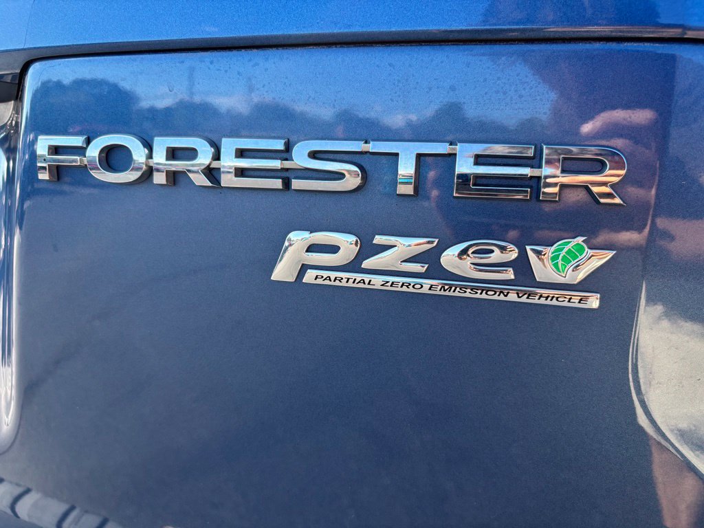 Used 2017 Subaru Forester 2.5i Touring AWD/4WD image 13