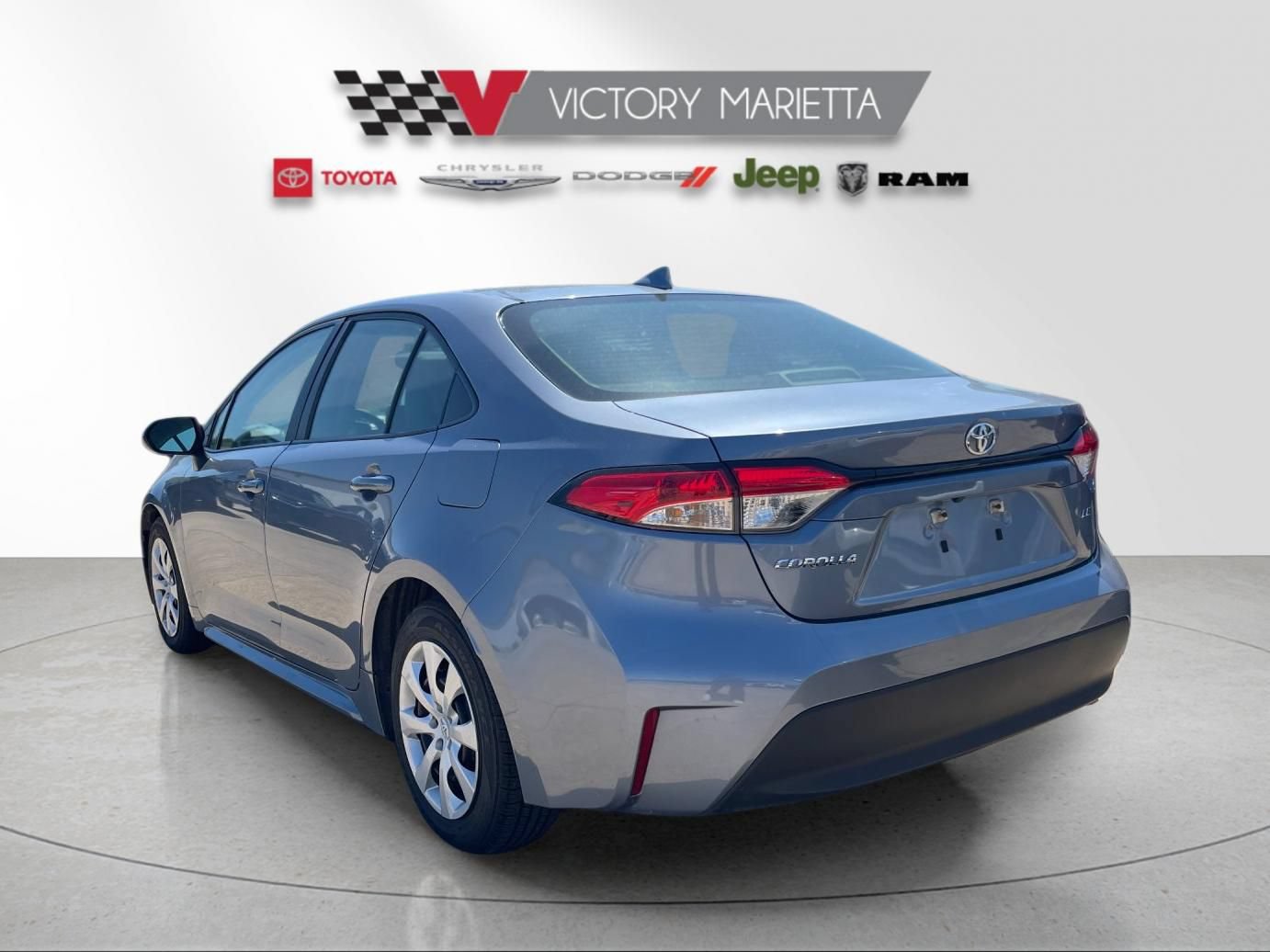 Used 2024 Toyota Corolla LE FWD image 3