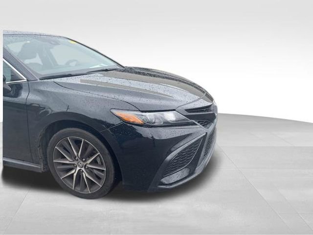 Used 2021 Toyota Camry SE FWD image 10