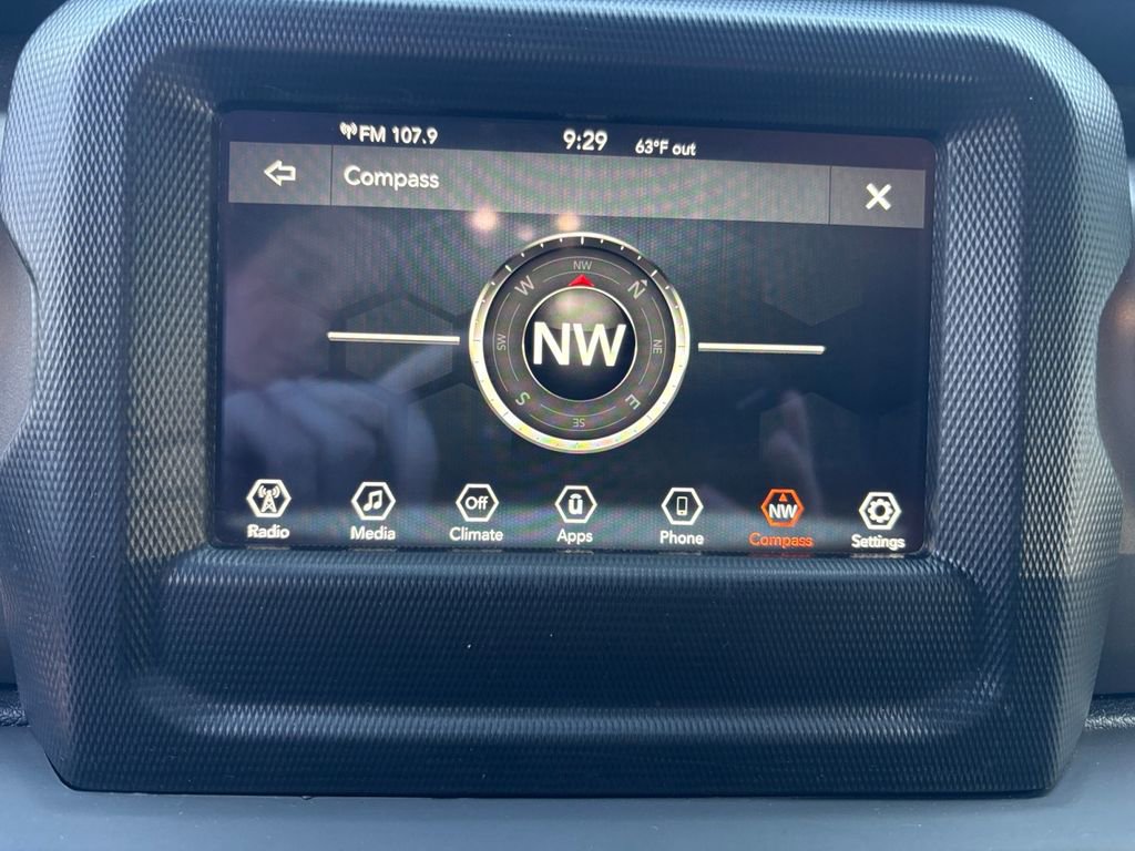 Certified 2022 Jeep Wrangler Sport AWD/4WD image 21