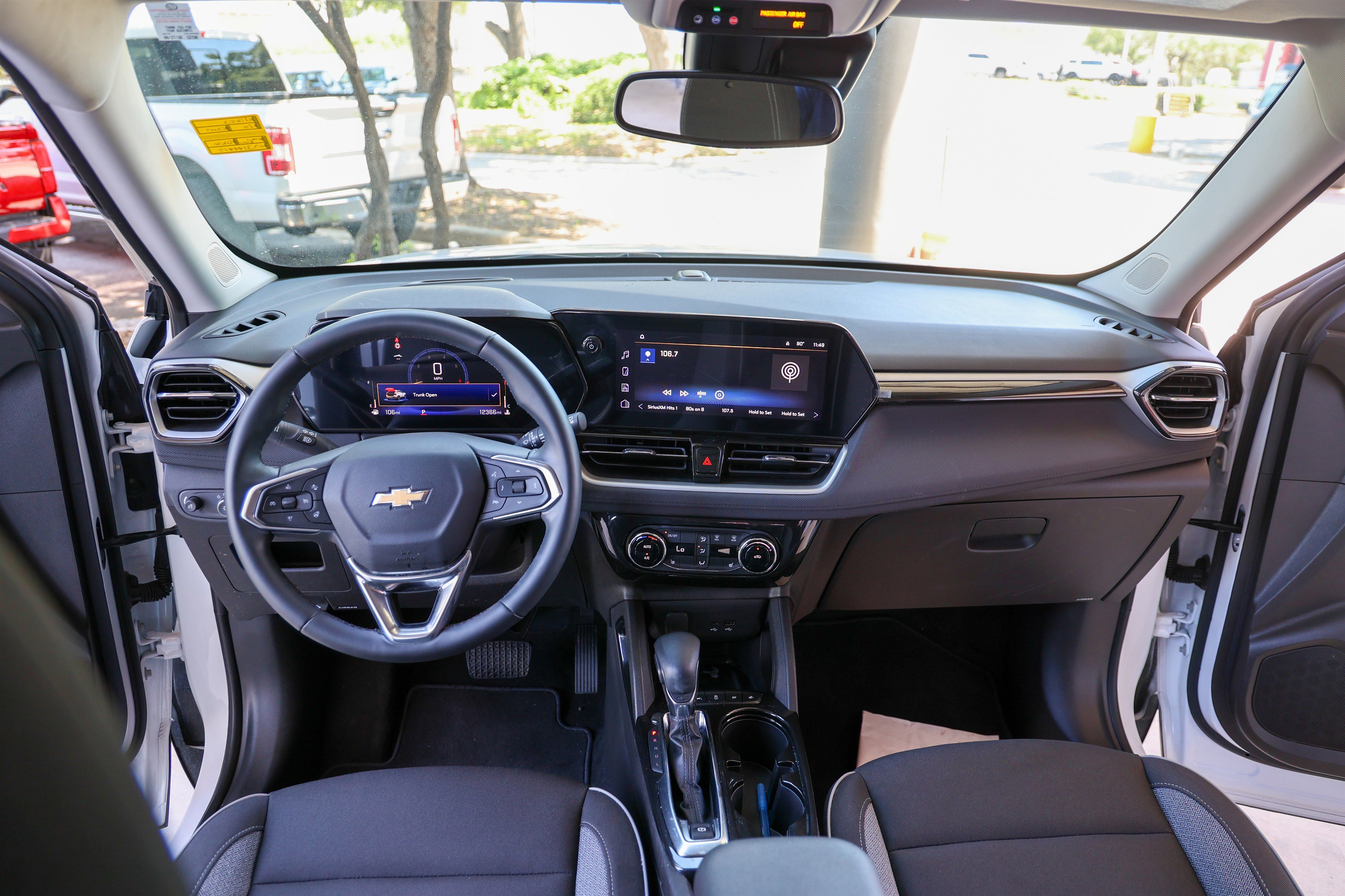 Used 2025 Chevrolet TrailBlazer LT w/ Convenience Package FWD image 42