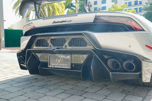 Used 2015 Lamborghini Huracan LP 610-4 AWD/4WD image 49