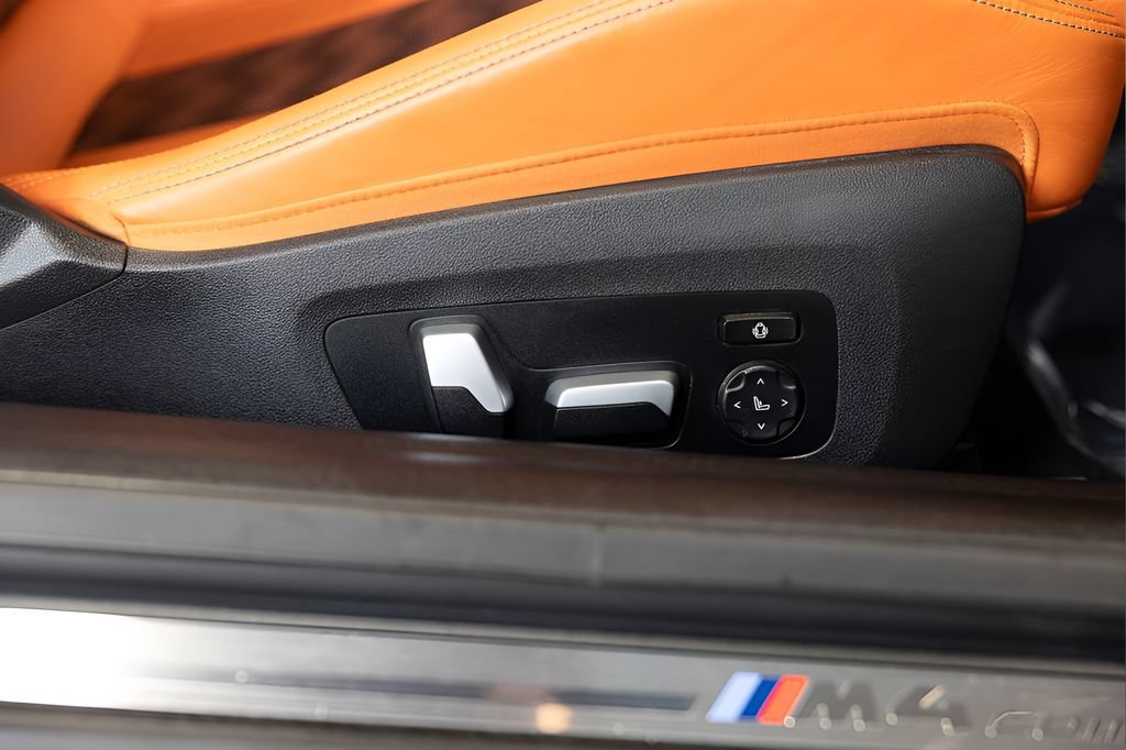Used 2022 BMW M4 Competition w/ M Carbon Exterior Package RWD image 59