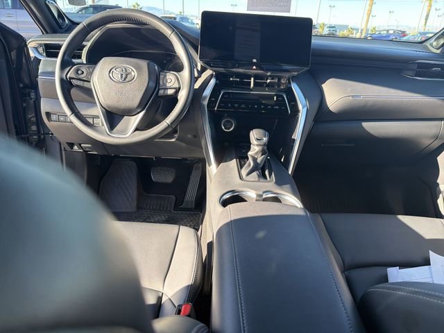 Certified 2024 Toyota Venza XLE image 14