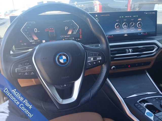 Used 2023 BMW i4 eDrive40 RWD image 21