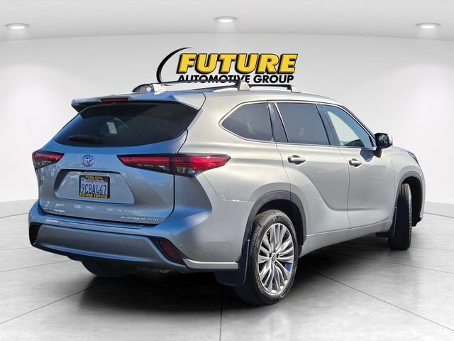 Used 2022 Toyota Highlander Platinum AWD/4WD image 5