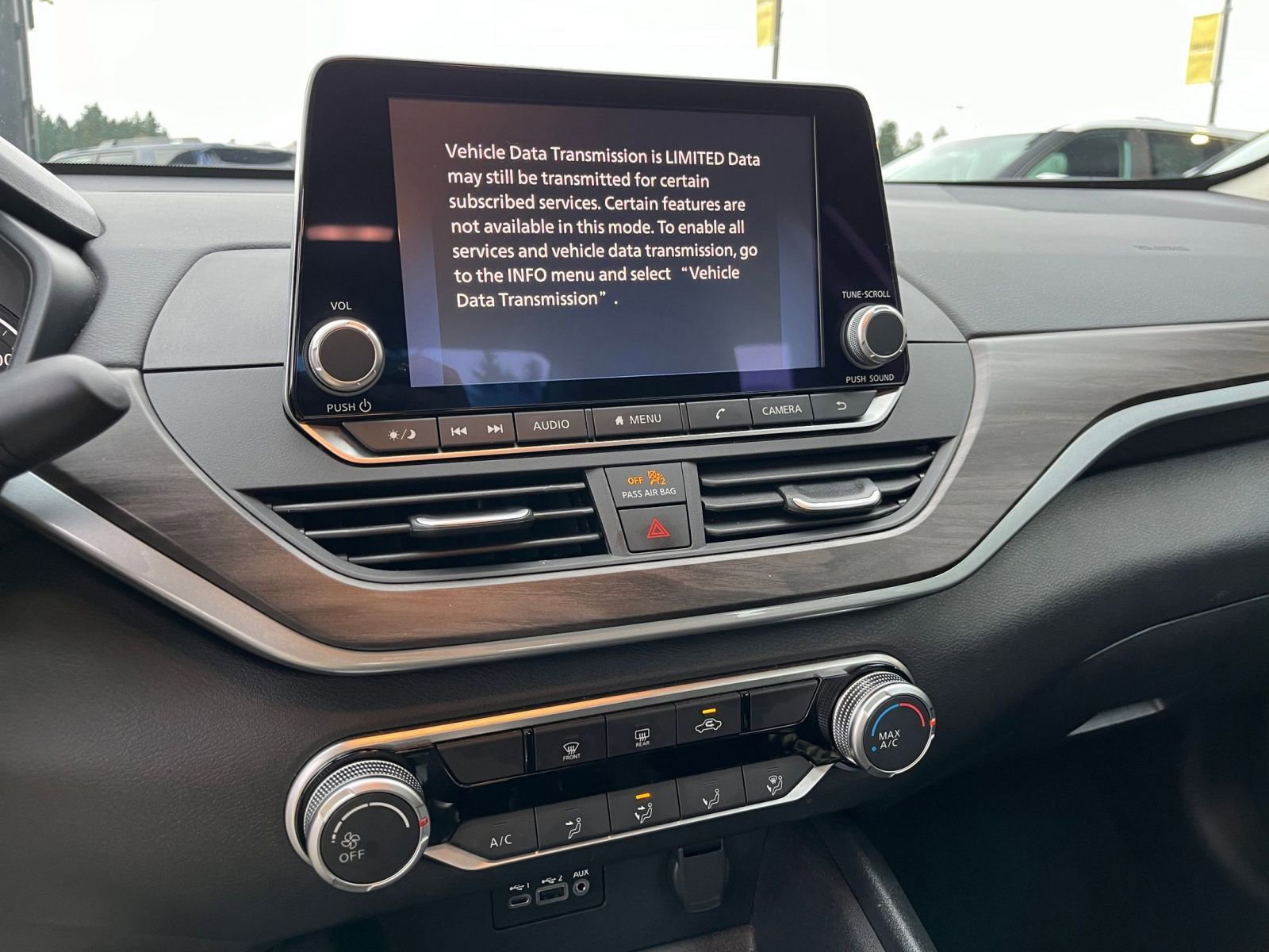 Used 2025 Nissan Altima 2.5 SV image 21