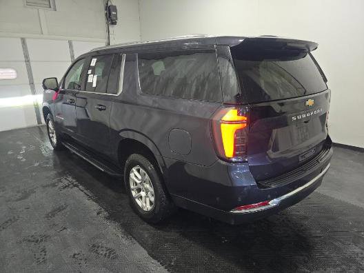 Used 2025 Chevrolet Suburban LS image 6