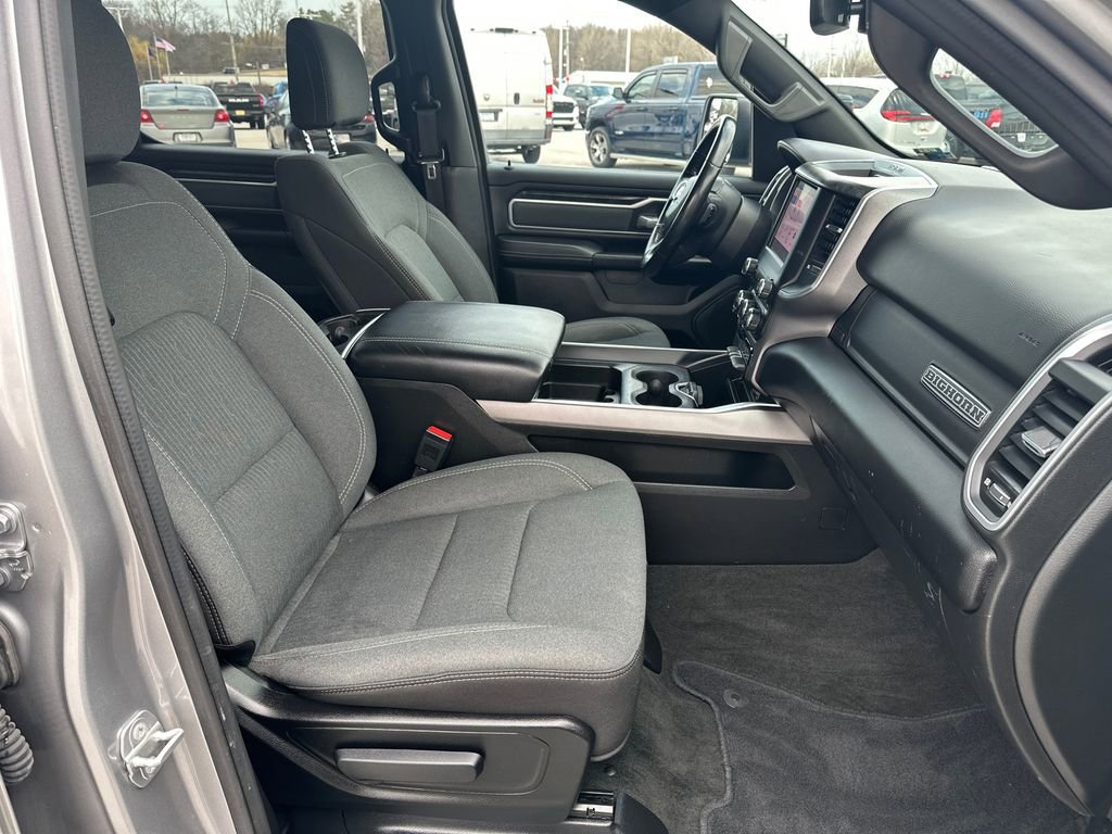 Used 2022 RAM 1500 Big Horn AWD/4WD image 38