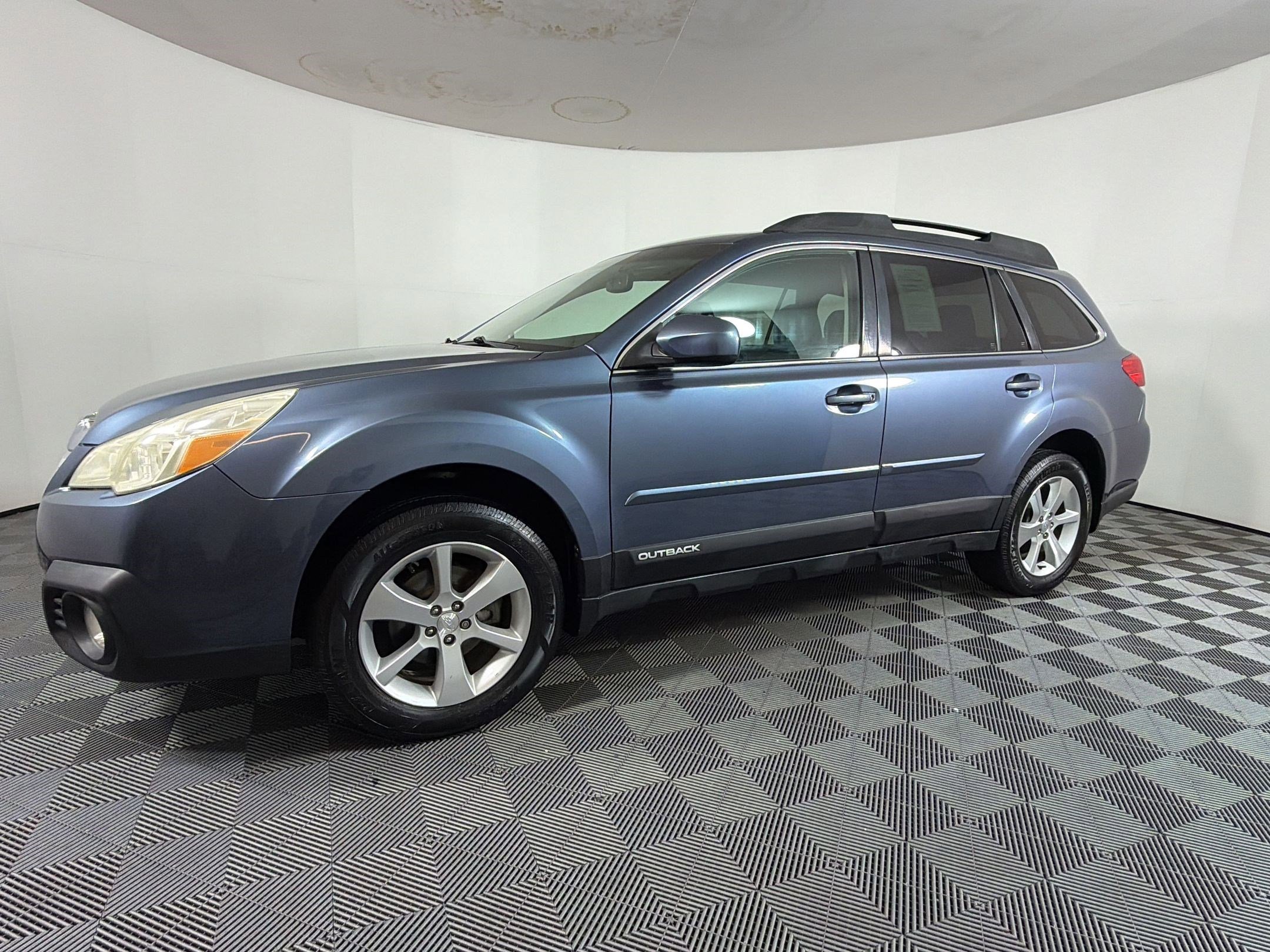 Used 2013 Subaru Outback 2.5i Limited AWD/4WD image 20