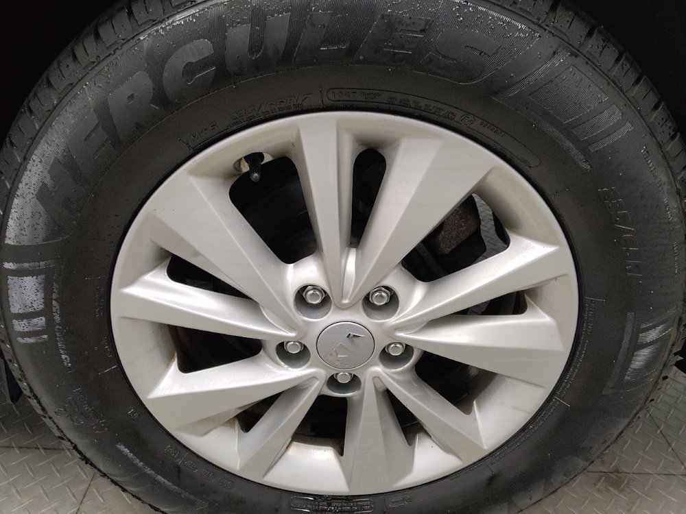 Used 2017 Kia Sedona LX FWD image 31