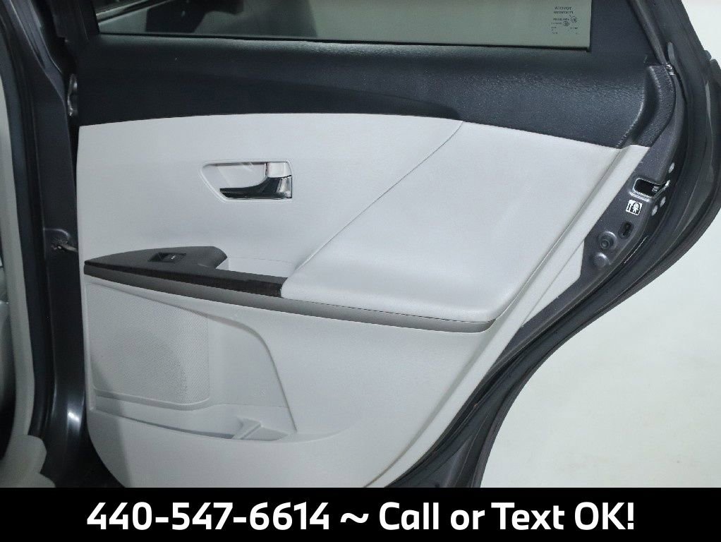 Used 2014 Toyota Venza LE image 28